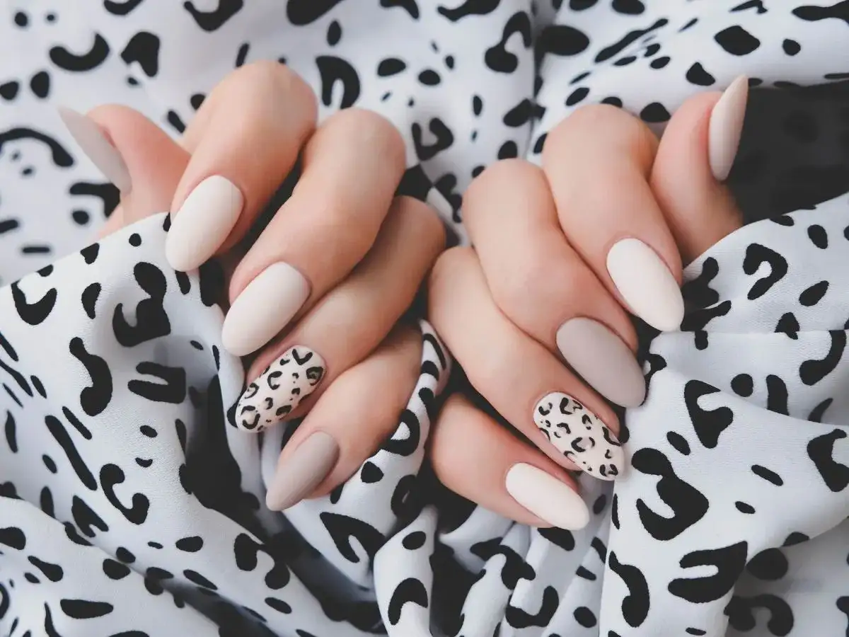 Panterkowy manicure - Jak zrobić, by wyglądał drogo?